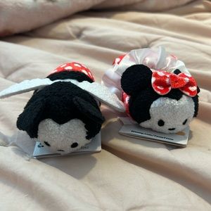 Mini Tsum Tsum Valentine Mickey and Minnie